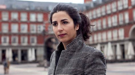 Maria Cabrera .